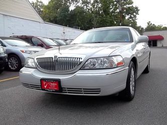 2005 Lincoln Town Car