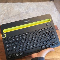 Bluetooth Multi-Device Keyboard K480 