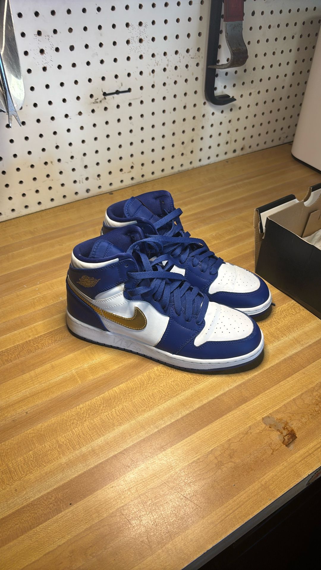Air Jordan 1 Retro High BG