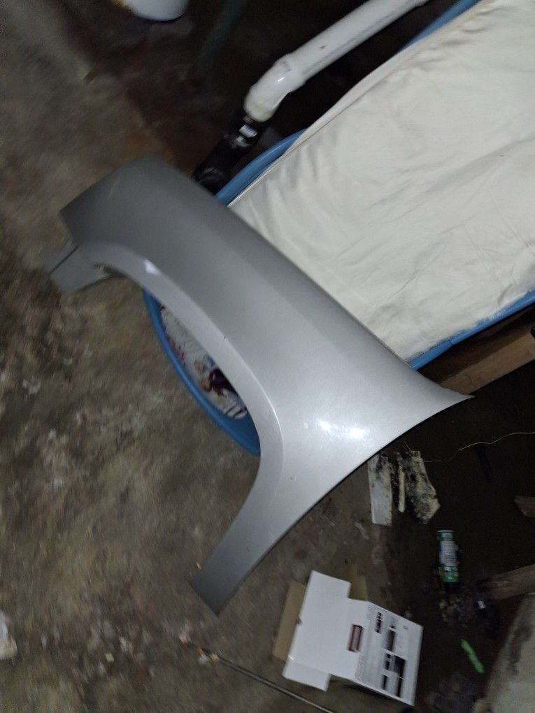 Left Front Fender For 2009 Gmc Yukon