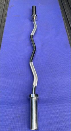 SIGNATURE FITNESS COMPETIVE GRADE OLYMPIC EZ CURL BAR : SPINS SMOOTHLY