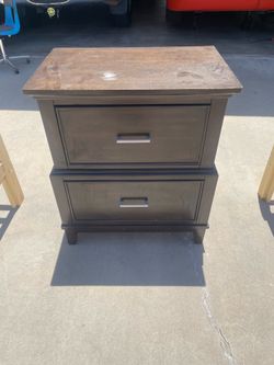 Two double drawer and tables