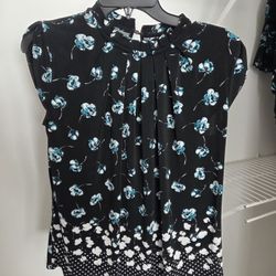 Elle - Black top SizeXS