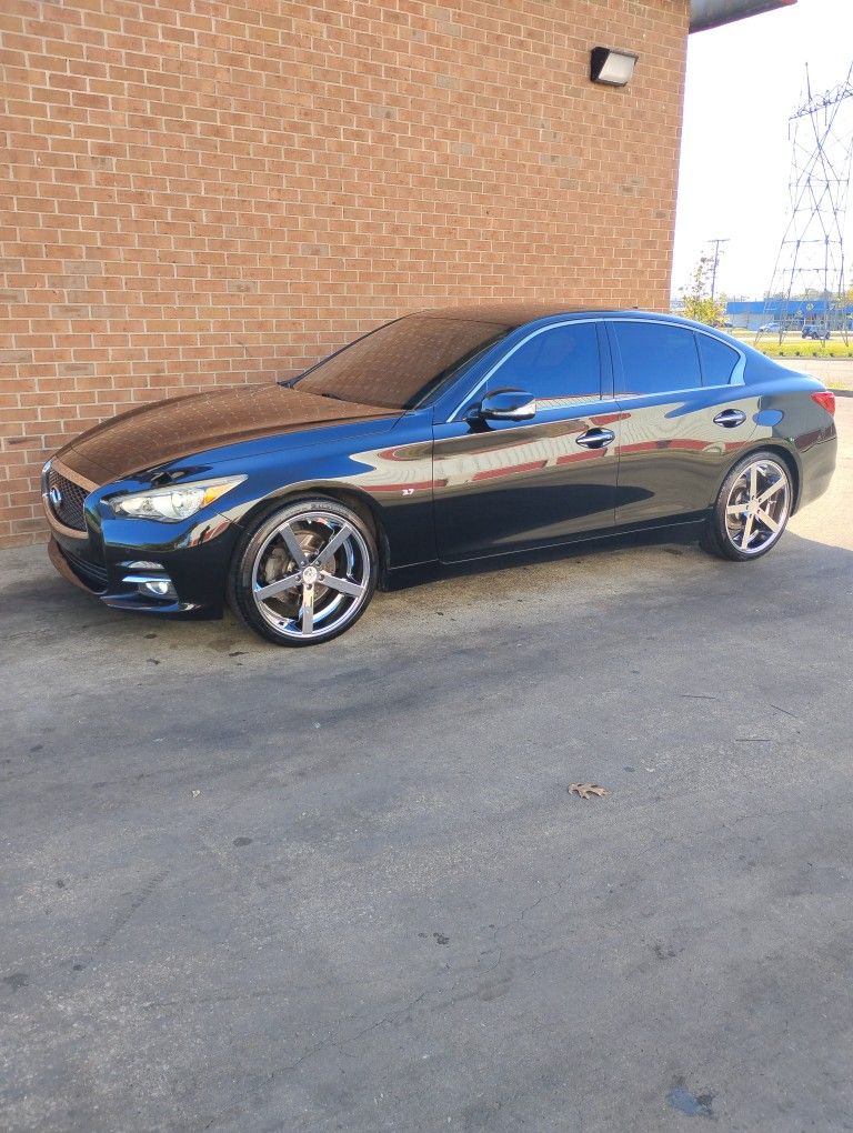 2015 Infiniti Q50