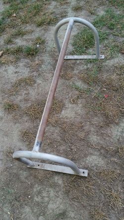 Pull up bar