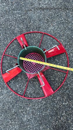 Christmas tree stand 8” wide