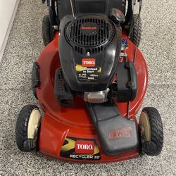 Toro 22” Self Propelled Lawn Mower