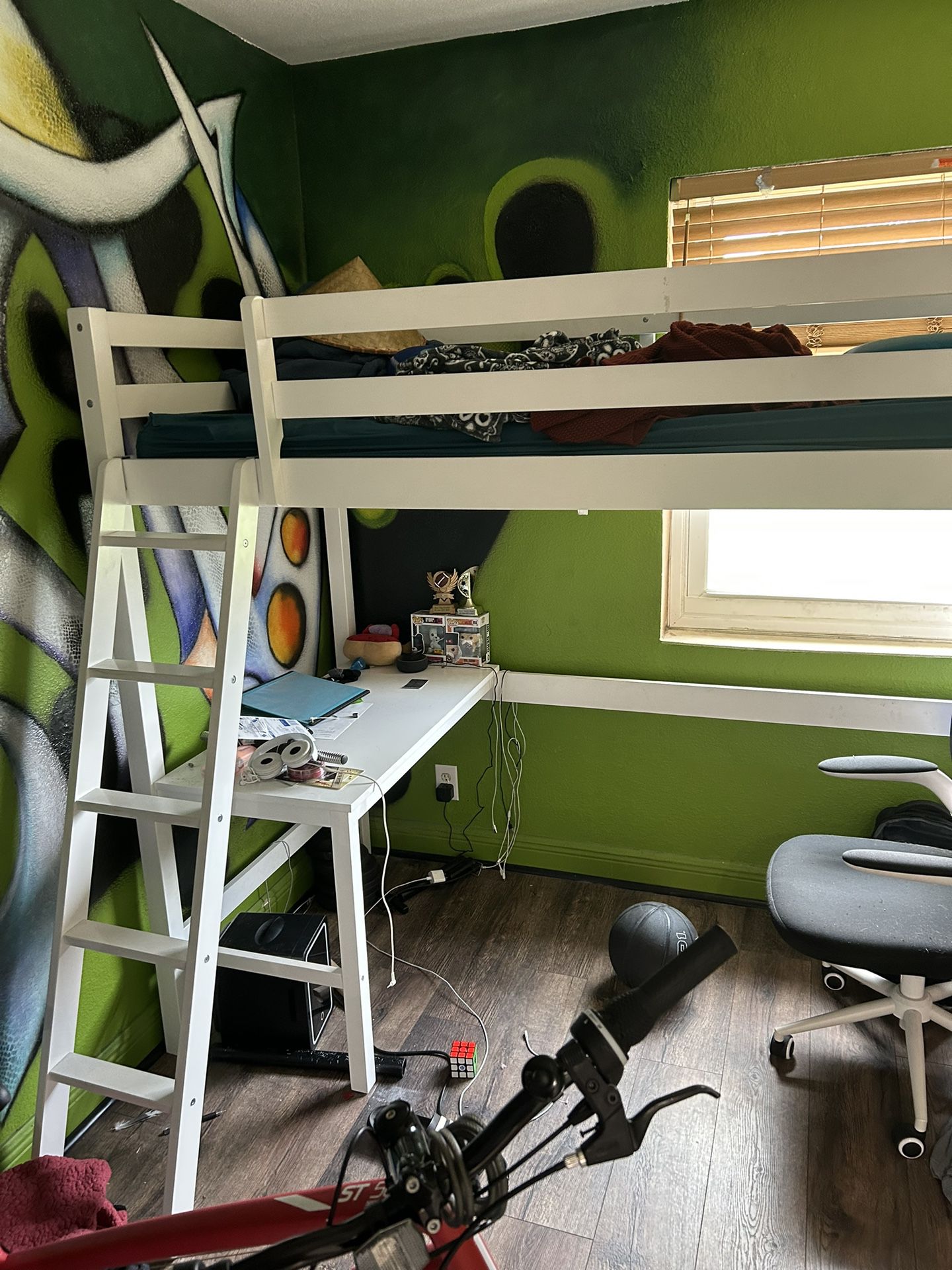 **Twin Loft Bed With Built In Desk**