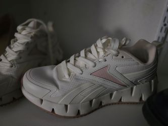 Size 7.5 shoes