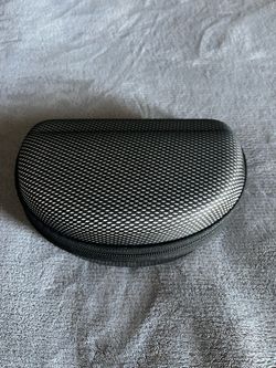 Zippered Hard Shell Case With Glasses