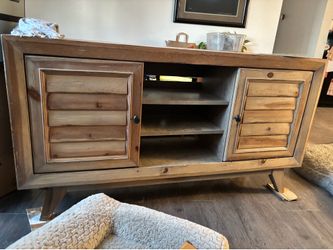 TV Stand 60”