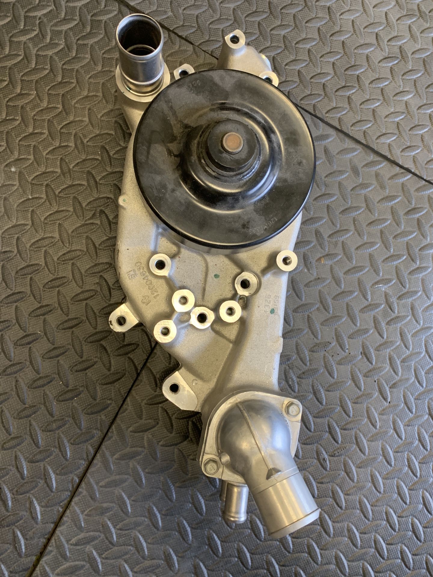 Chevy LS3 water pump - Original GM Part Never Used