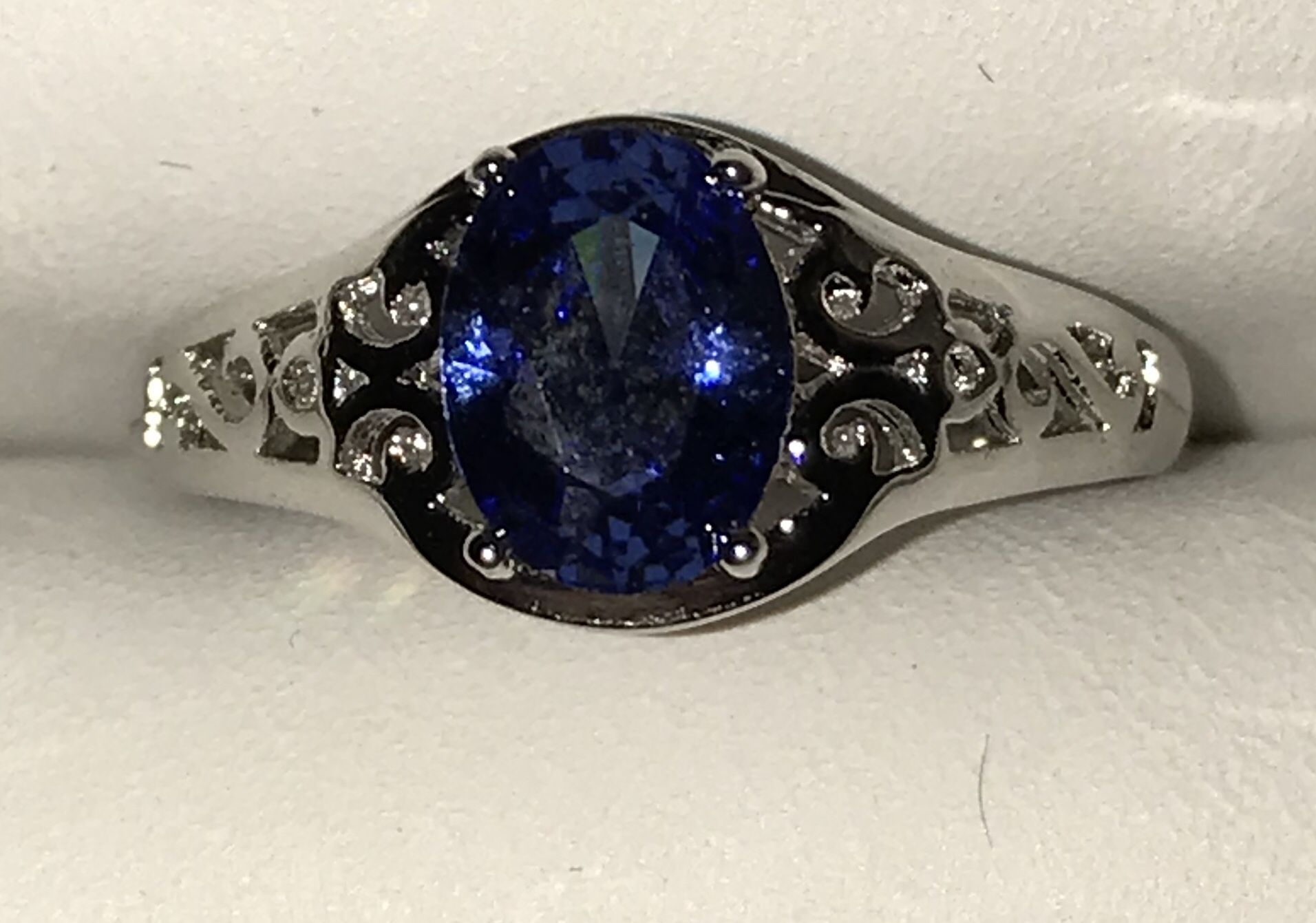 Size 6 tanzanite silver ring