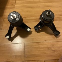 Left And Right Engine Mounts (new) $98.00 OR BEsT Offers 