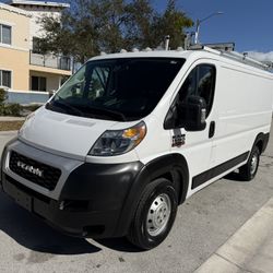 2020 RAM ProMaster 2500 Low Roof Perfect Conditions 