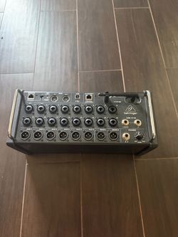 Behringer X Air XR18 18-Channel Digital Mixer - Tested Working