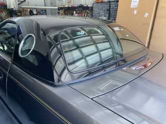 2003 Ford Thunderbird Black Hardtop ONLY Auto Part