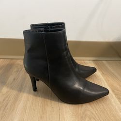 Pointed Toe Heel Boots