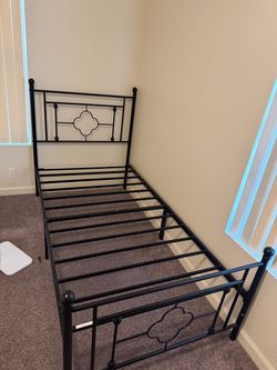 Twin bedframe