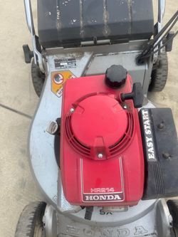 Honda lawnmower  hr214
