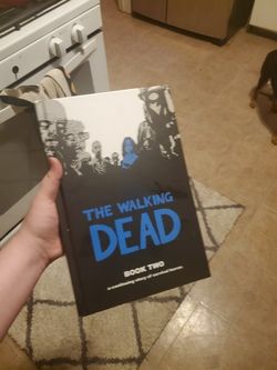 The walking dead Book 2