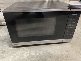 Panasonic Microwave - Like New