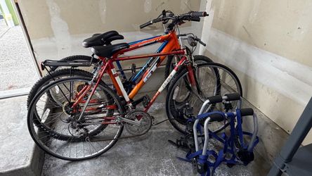 3 Bicycle and car holderPENDING PICKUP