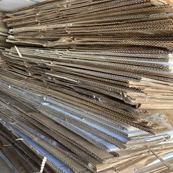 50 Moving boxes (20 L, 15 M, 15 Sm) used in good shape