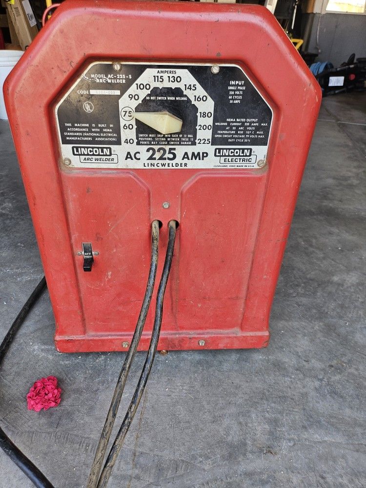 Lincoln AC-225 Arc Welder – Stick Welder w/ Leads