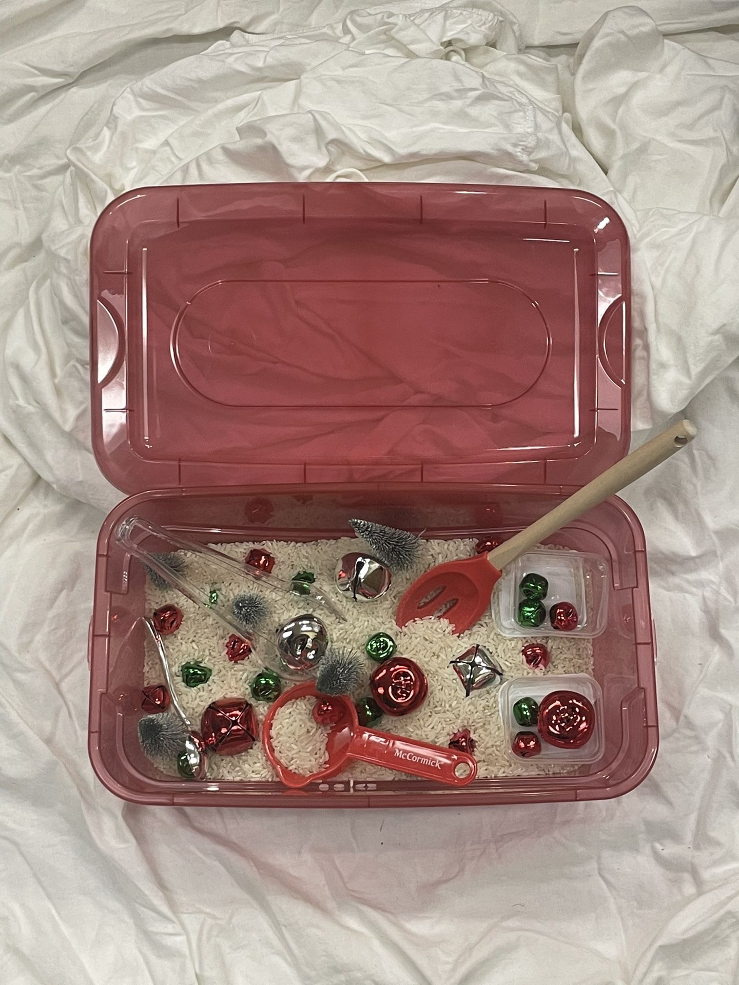 Sensory Bins (8 Different Kinds)