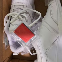 New BCG Youth Cheer shoes size 1