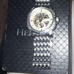 Heritor Watch