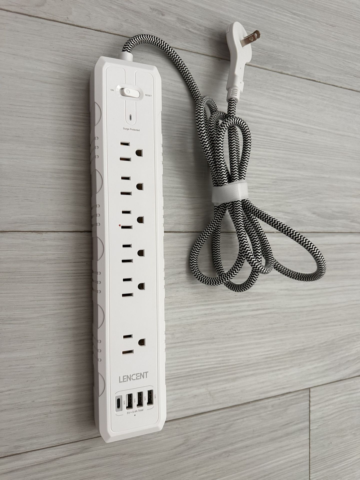 2 Prong to 3 Prong Outlet Adapter, LENCENT 2 Prong Power Strip, 1050J 2 Prong Flat Plug Surge Protector, 6ft Extension Cord, 6 AC Outlets & 4 USB(1 Ty