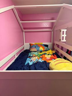 White bunk bed w/mattresses