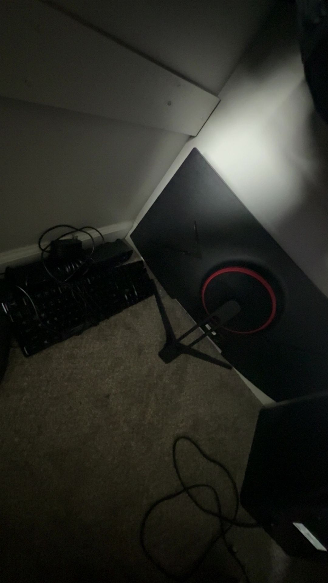 Selling Crua Gaming Monitor And Red Dragon G5550 Pc Gaming Speakers And Rainbow Led Light Keyboard
