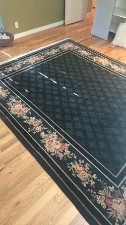 Area rug/machine made/great condition