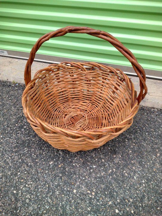 Large Basket 