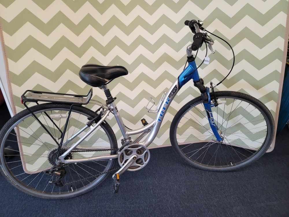 Trek Multitrack 7100 Bike