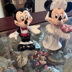 Disney Salt And Pepper Shaker Collectible