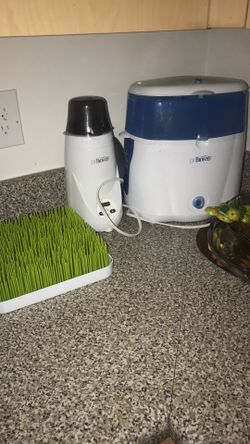 Baby items warmer and sterilized