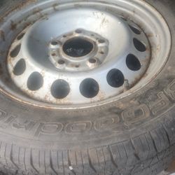 P205/60/R15 Bf Goodrich.