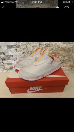 Nike Zoom Pulse - nurse specialty shoe