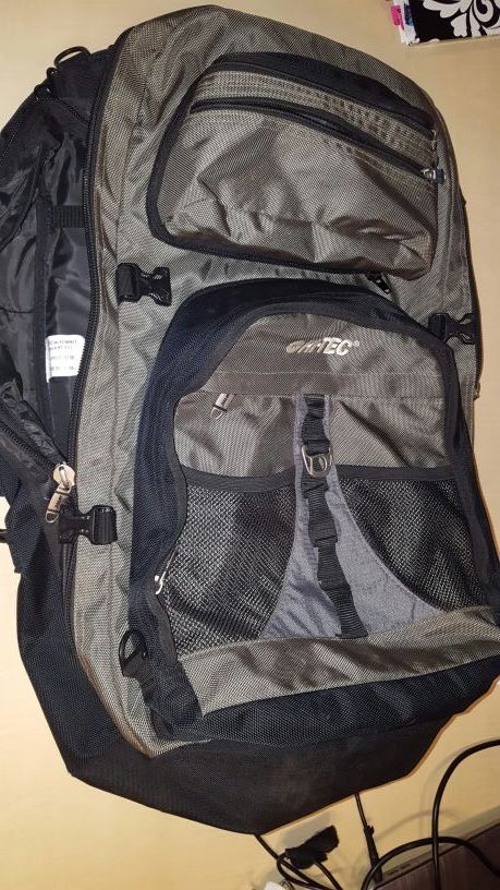 Hi-Tech HT1013 Summit backpack