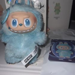 Labubu : Big Into Energy 