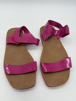 Rouge Helium Women's Pink Patent Flat Ankle Strap Sandals Size 6.5 A17