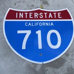 Retired Fwy Sign