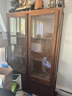 CABINET GLASS / WOOD