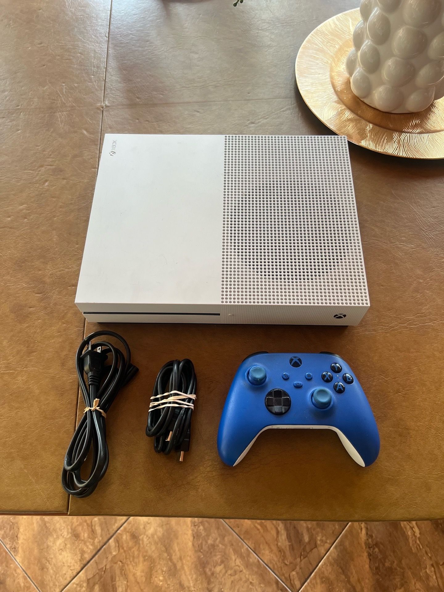 Xbox One S With Controller
