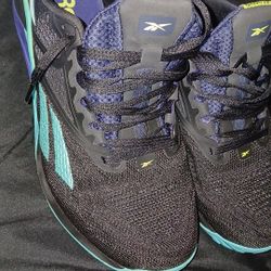 Reebok Women Size 9