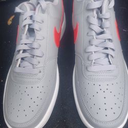 Nike Sneakers Size 10 Brand New 